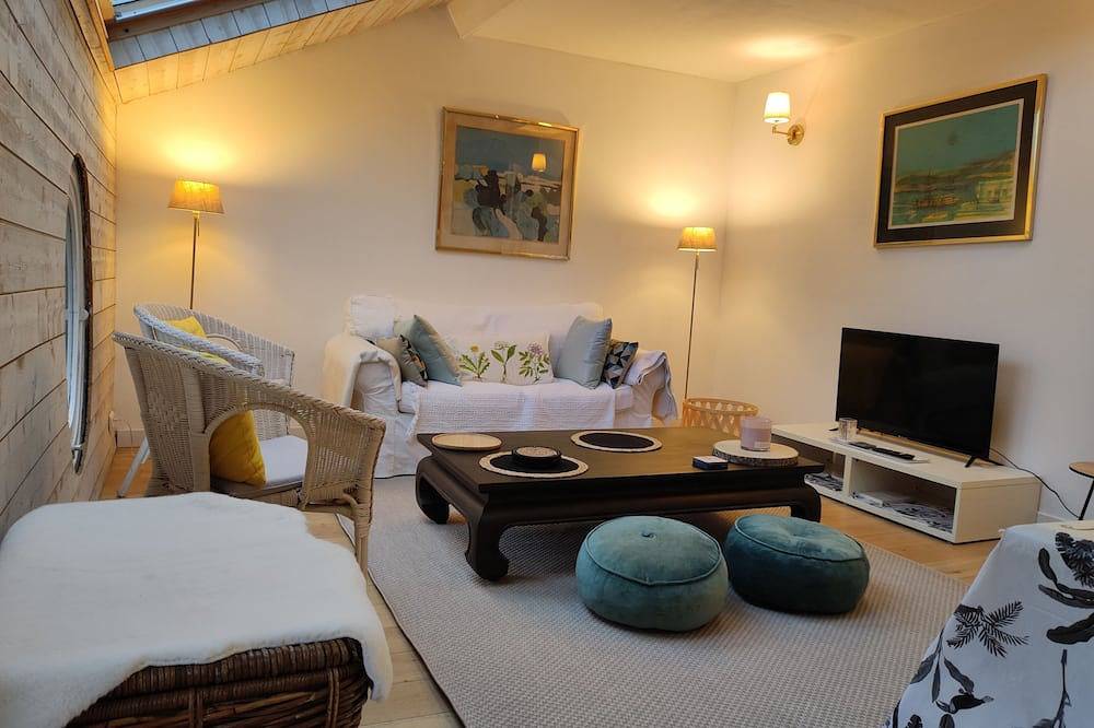 Ganze Wohnung, Appart Sous le Ciel, Charme et Lumière Près de Paris et du Parc Bel-air in Suresnes, Hauts-de-Seine