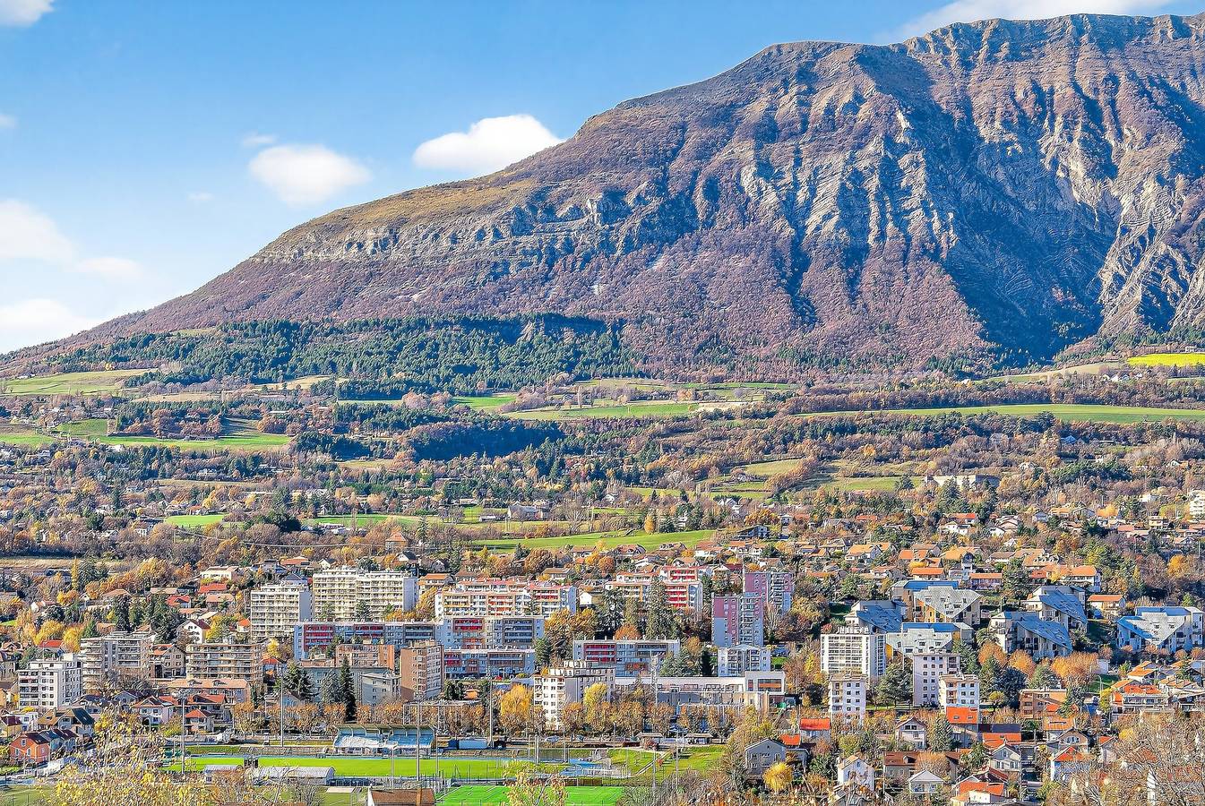 Appartement entier, Appartement t2 bas de villa, de plain-pied avec extérieur in Gap, Région de Gap