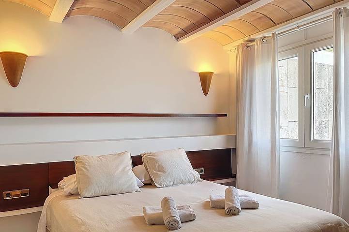 Gîte pour 8 personnes, avec terrasse à Fornells - 4