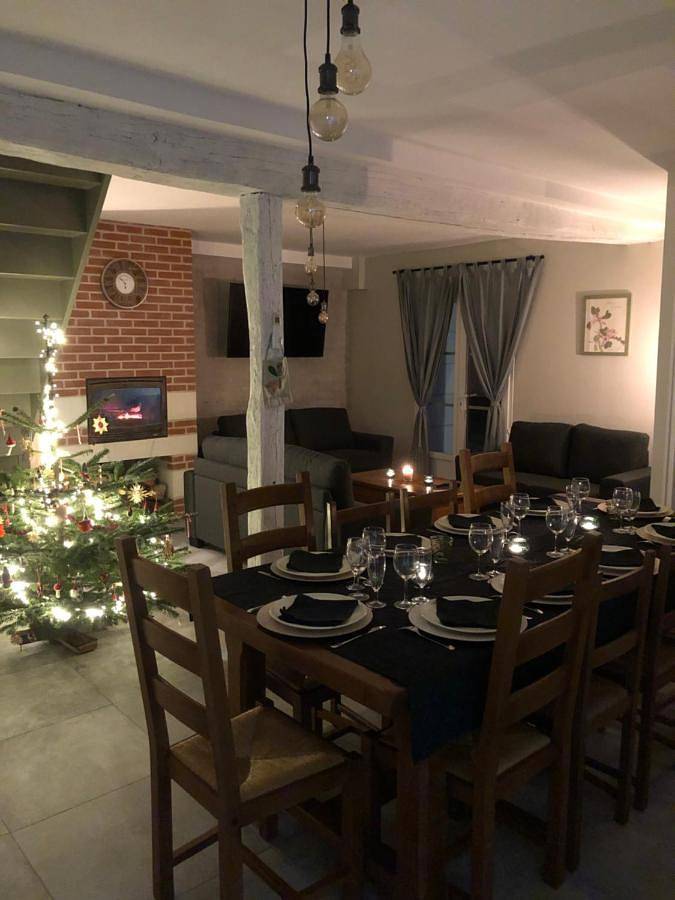 Location de vacances pour 10 personnes, avec Jacuzzi ainsi que Terrasse et Vue dans Villerbon - 4