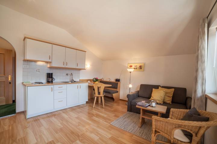 Hel lägenhet, Apartment "Texelblick Rainegg" with Mountain View, Wi-Fi, Garden & Balcony in Schenna, Sarntal Alperne