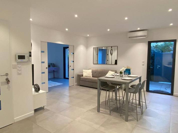 Gîte pour 4 personnes, avec Terrasse et Jardin à Brindas