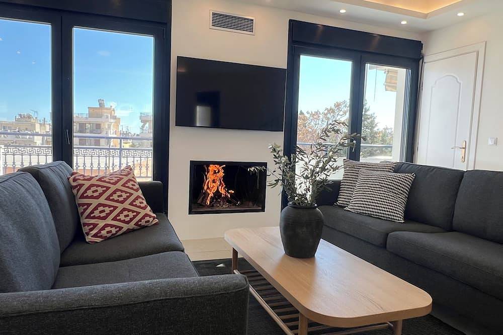 Geheel appartement, Maisonette with Terrace & Garage in Agios Syllas, Kavala