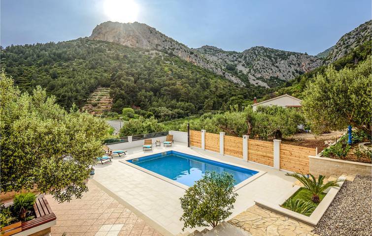 Ganze Ferienwohnung, Reizendes Apartment mit Meerblick, Pool, Terrasse und Küche – 1 km vom Strand entfernt in Klek, Dubrovnik-Neretva