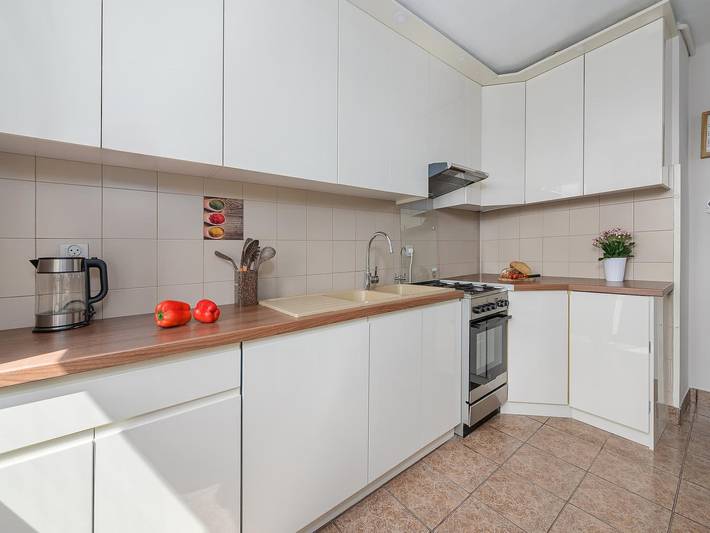 Ganze Wohnung, Riverside Flat in der Nähe des Stadions in Warschau, Masowien