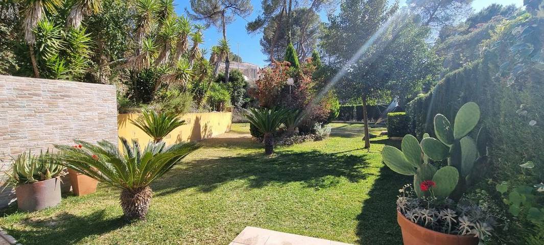 Chalet para 13 personas, con jardín además de piscina y vistas en La Costera - 4
