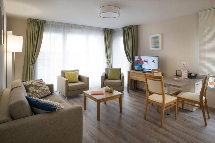 Location de vacances pour 2 personnes, avec sauna et vue ainsi que piscine et terrasse, animaux acceptés à Amiens - 2