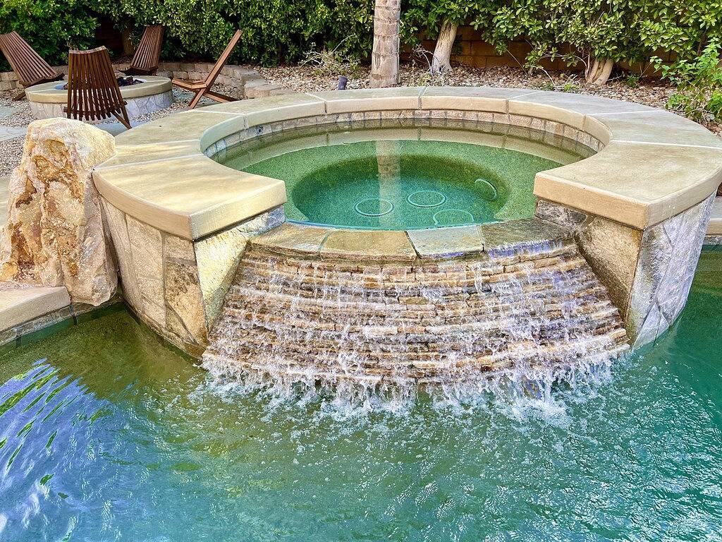 Ultimate entertaining home-pool & spa, putting green, bar, outdoor kitchen  in Rancho Mirage, Coachella Valley