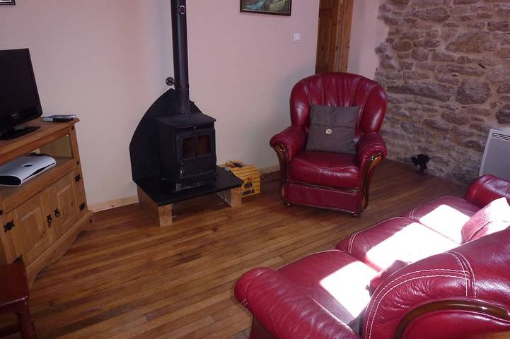 Gîte pour 3 personnes, avec jardin et terrasse dans Monts d'Arrée - 4