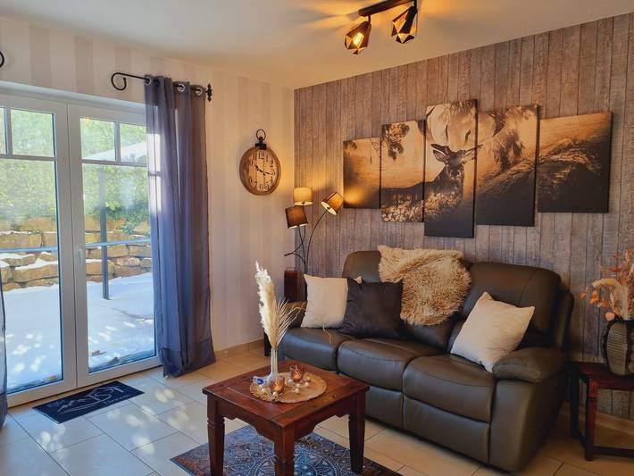 Apartamento entero, Eifel Dream Kleinenims con jacuzzi exterior privado y sauna in Burbach, Bitburg-Prüm