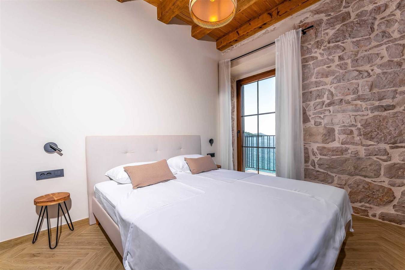 Villa Draga direkt am Meer mit beheiztem Infinity-Pool in Zadar (Kommun), Iz