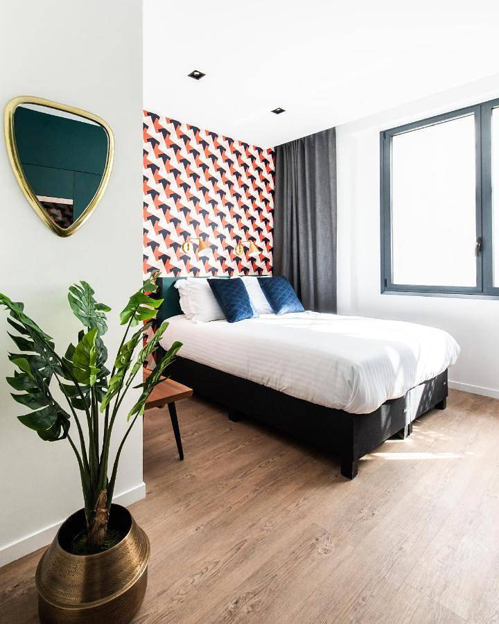Two-Bedroom Apartment  (6 persons) in Issy-les-Moulineaux, Hauts-de-Seine