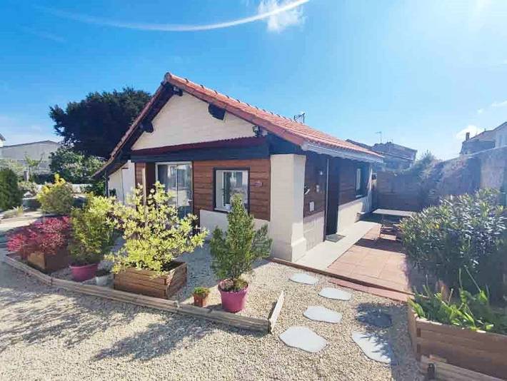 Chambre d’hôte pour 4 personnes, avec jardin ainsi que terrasse et piscine en Charente-Maritime - 2