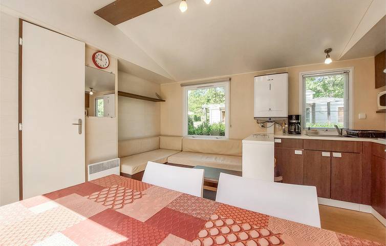 Camping pour 6 personnes, avec terrasse et jardin dans Périgord Vert - 3