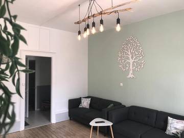 Gîte pour 2 personnes, avec jardin à Pont-de-Poitte