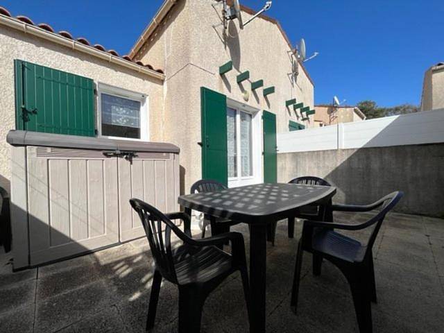 Location de vacances pour 4 personnes, avec terrasse dans Plage Domino
