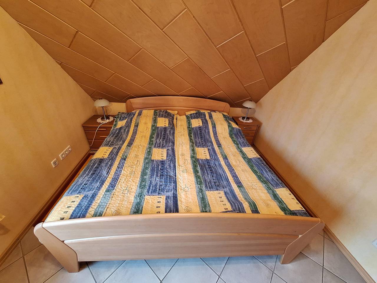 Geheel vakantieappartement, Appartement, bad, Wc, 1 slaapkamer in Rhens, Osteifel
