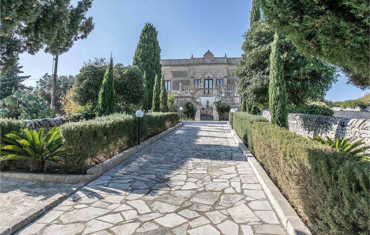Casa vacanza per 15 persone in Sicilia