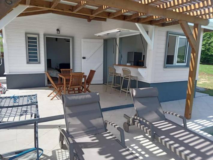 Location de vacances pour 2 personnes, avec piscine ainsi que jardin et vue dans Bellefontaine (Martinique) - 4