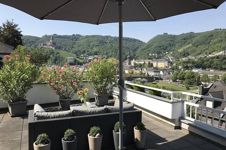 Ferienwohnung für 2 Personen, mit Balkon/Terrasse und Terrasse in Reichsburg Cochem