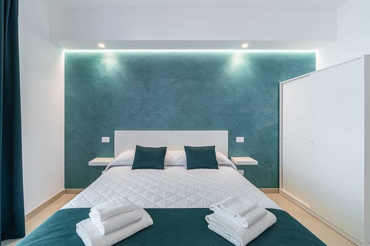 Bed and Breakfast Aura B&B - Matrimoniale con Balcone in Pachino, Siracusa e dintorni