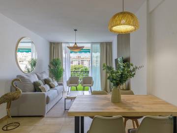 Apartamento para 8 Personas en Soho, Málaga, Foto 1