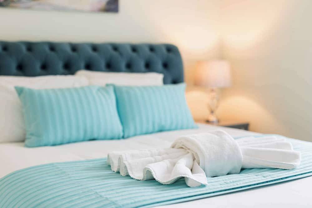 Family Home | Office, Garden & Country Park Views in Warwick, Warwickshire