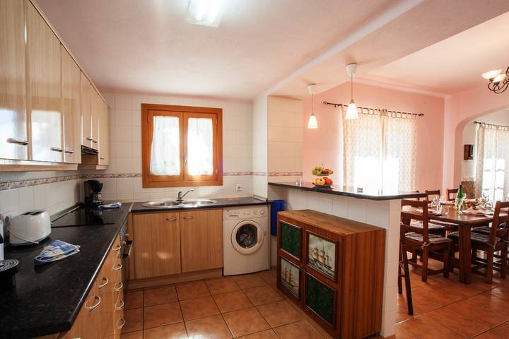 Finca für 6 Personen, mit Garten und Pool sowie Terrasse in Cala Mondrago - 4