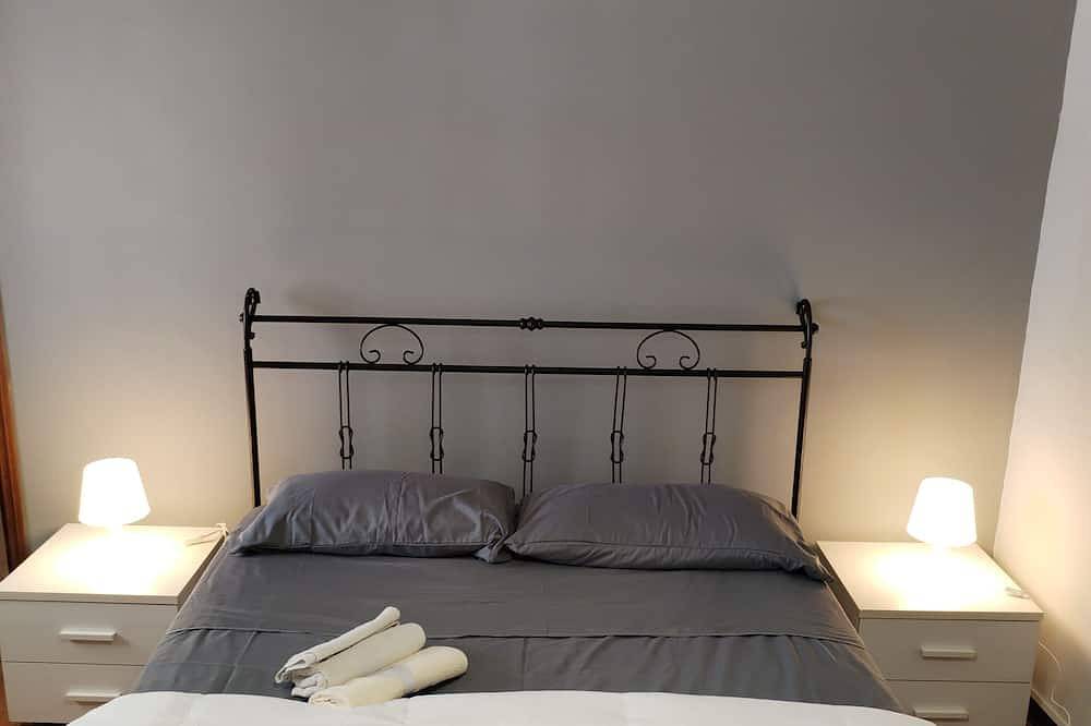 Vacation home \"Il Buen Retiro,\" 15 minutes from the Royal Palace of Caserta. in Bellona, Province de Caserte