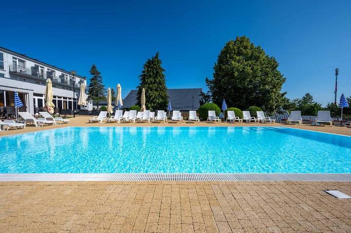Wynajem wakacyjny dla 2 osób, z basen i sauna oraz jacuzzi i ogród w Jarosławiec