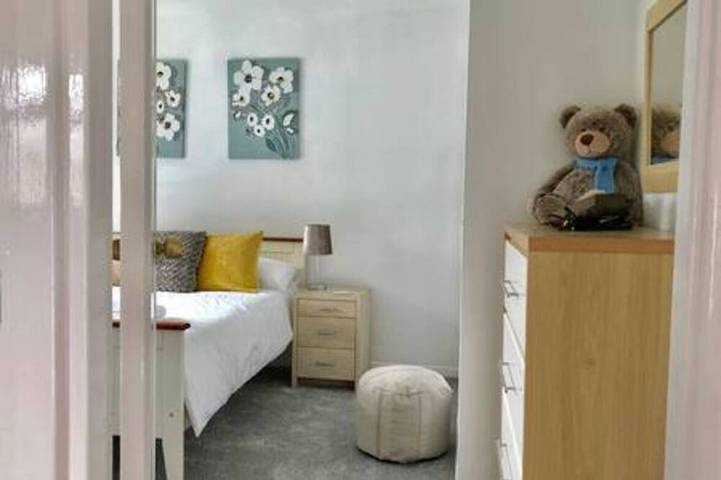The Woodfarm Lodge - 3 Bedroom House with parking in Risinghurst and Sandhills, Oxford