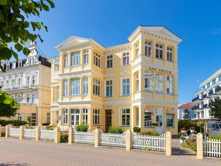 Ferienwohnung für 3 Personen, mit Terrasse und Garten sowie Sauna in Ahlbeck