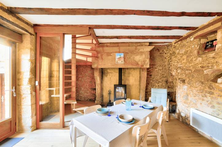 Location de vacances pour 6 personnes, avec terrasse à Montignac - 3