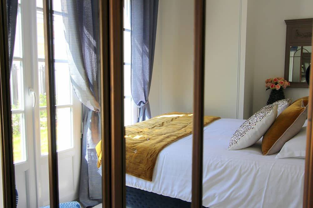 Appartement entier, Nova3 ~ Accommodation for 8 people + garden ~ Near Disney in Serris, Seine-et-Marne