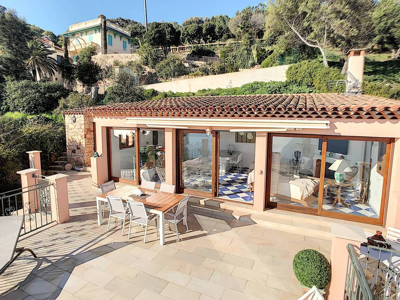 Apartamento vacacional entero, Charming villa with stunning sea view in Théoule-sur-Mer, Costa mediterránea (Francia)