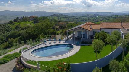 Villa pour 6 personnes, avec jardin ainsi que terrasse et sauna, animaux acceptés à Grosseto