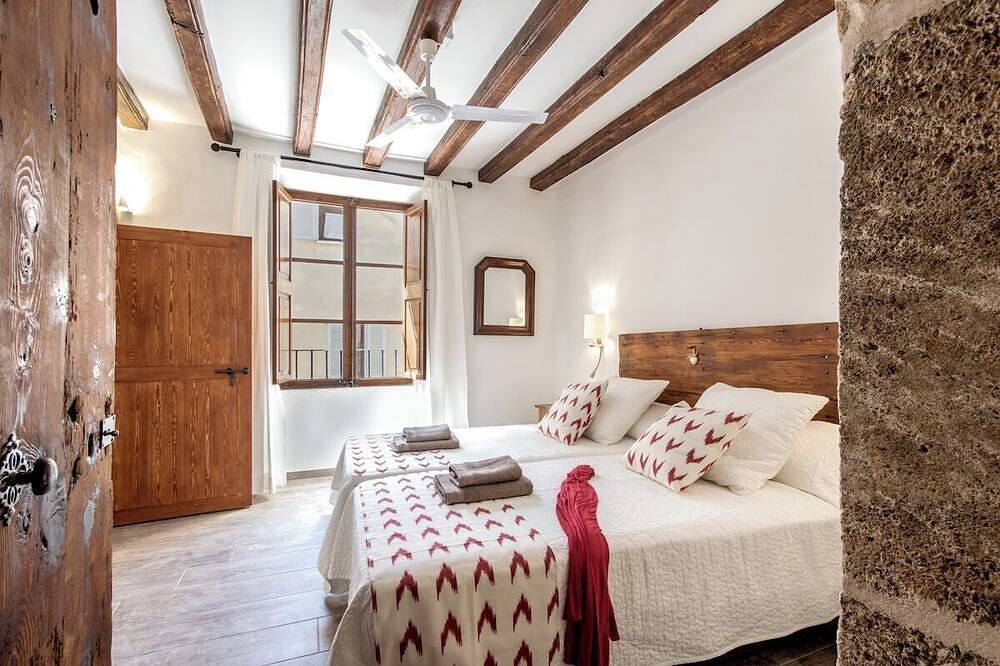 Townhouse Deluxe Can Butxaca By home villas 360 in Pollença Town, Pollença