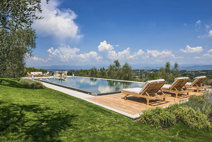 Villa per 10 persone, con piscina e giardino in San Miniato