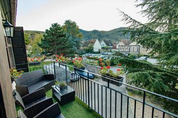 Gîte pour 8 personnes, avec balcon et vue à Wintzenheim