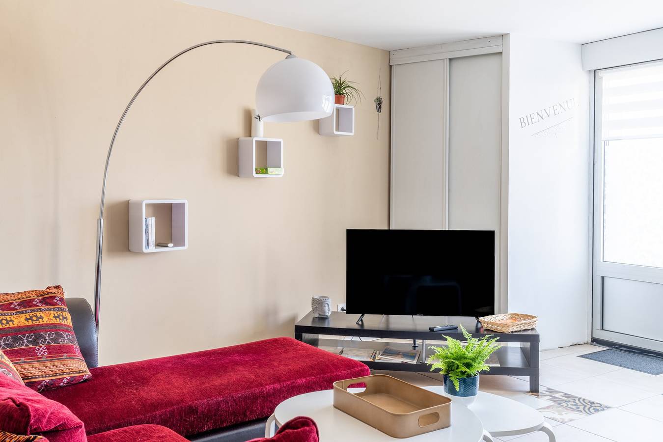 Appartement entier, Appartement "Le Petit Rouge" 15min Puy Du Fou  in La Meilleraie-Tillay, Fontenay-le-Comte