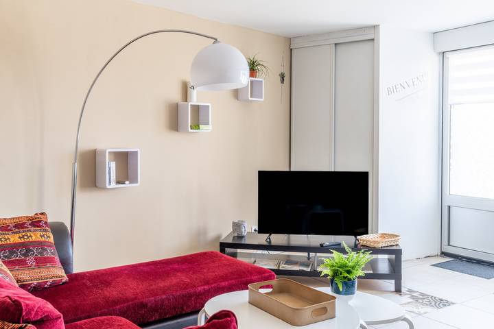 Apartamento entero, Apartamento "Le Petit Rouge" a 15 min de Puy du Fou in La Meilleraie-Tillay, Fontenay-le-Comte