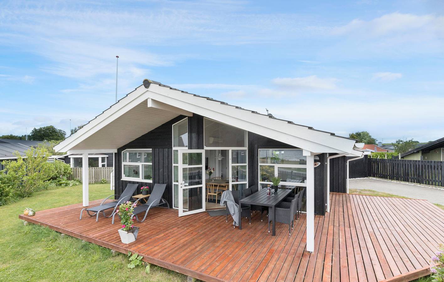 Ferienhaus für 5 Personen mit Terrasse in Følle Strand, Süddjursland