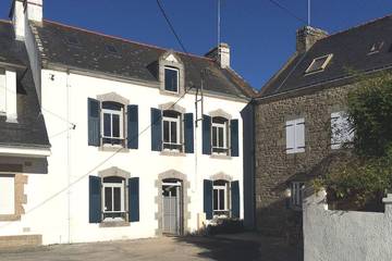 Location de vacances pour 11 personnes, avec jardin dans Chapelle de Saint-Cado