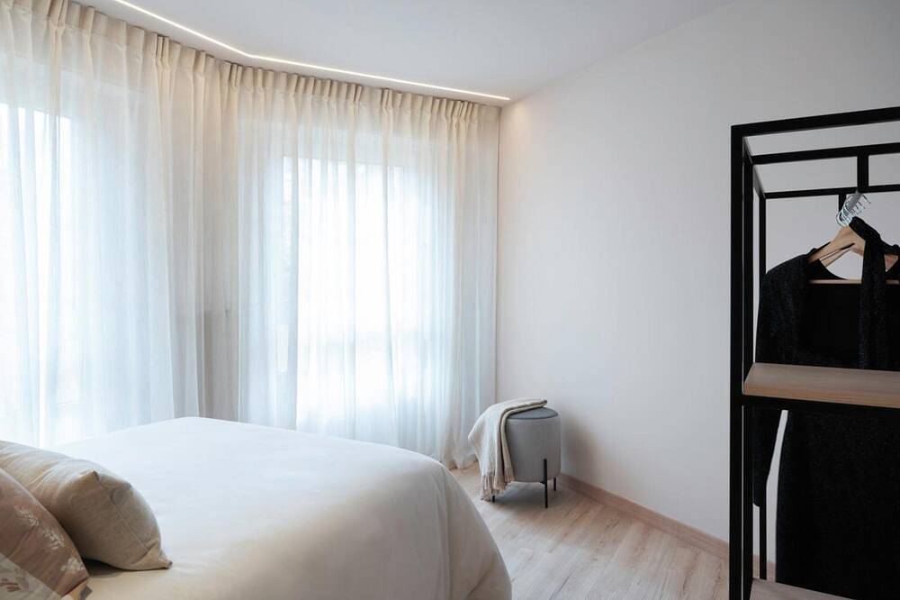 Entire apartment, Apartment 'Ca Gracia 4 Gran Suite' with Air Conditioning in Bocairent, Valencia Province