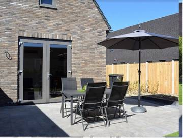 Ferienhaus für 4 Personen, mit Terrasse und Garten in Zoutelande