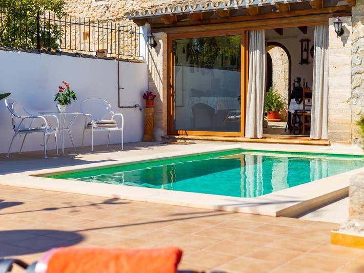 Maison de vacances pour 6 personnes, avec Balcon/Terrasse ainsi que Jardin et Piscine à Campanet