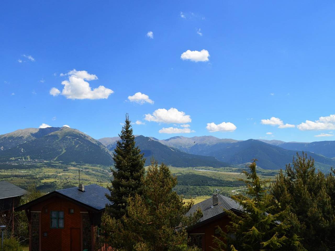 Studio entier, Studio Cabine Confortable avec Balcon au Sud à Font-Romeu in Font-Romeu-Odeillo-Via, Parc naturel régional des Pyrénées catalanes