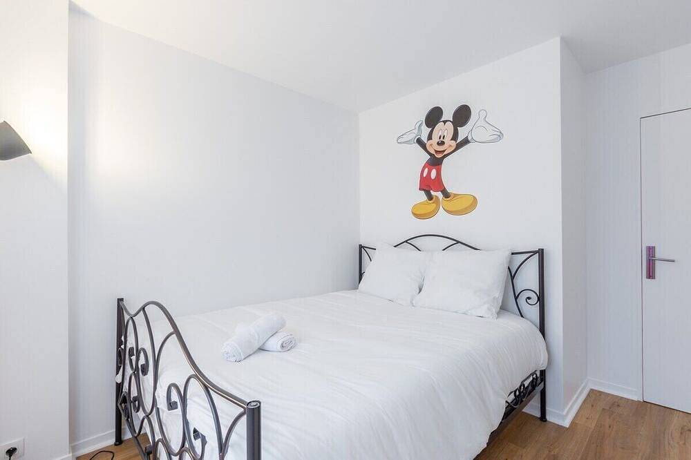 Entire apartment, Fantasia By Dream Apartments in Chessy, Seine-et-Marne