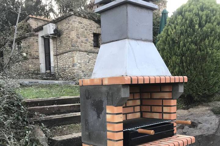 Gîte pour 12 personnes, avec jardin et balcon à Navata - 4