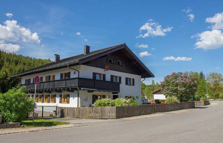 Ferienwohnung für 4 Personen, mit Balkon und Balkon/Terrasse sowie Garten